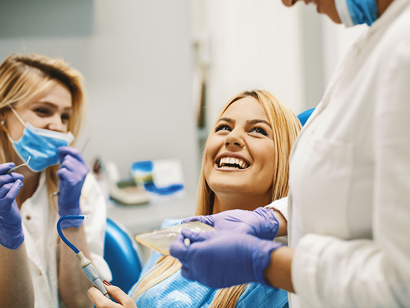 Dentist in Bloomington