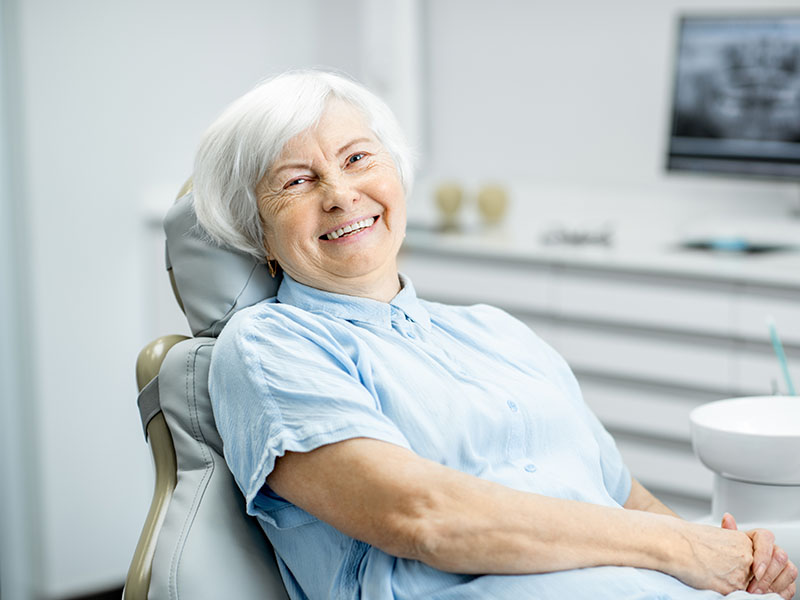 Dentist 47401
